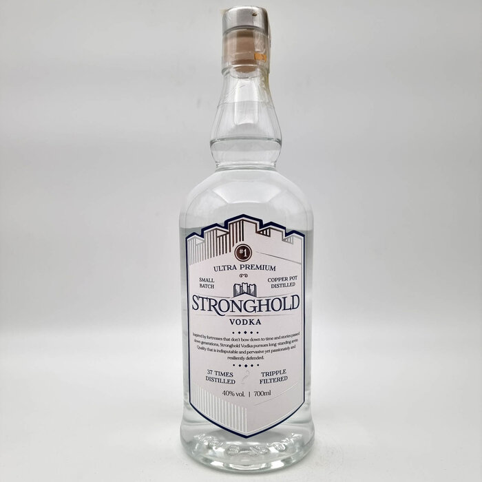 Juni Stronghold Vodka 0,7